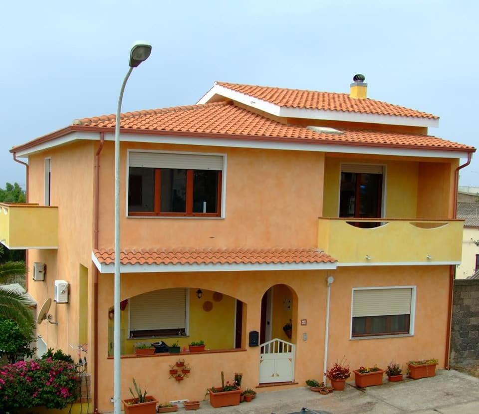 B&B Il Rifugio Del Lupo - E6721 Paringianu ภายนอก รูปภาพ