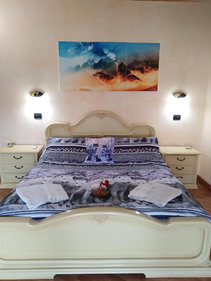 B&B Il Rifugio Del Lupo - E6721 Paringianu ภายนอก รูปภาพ